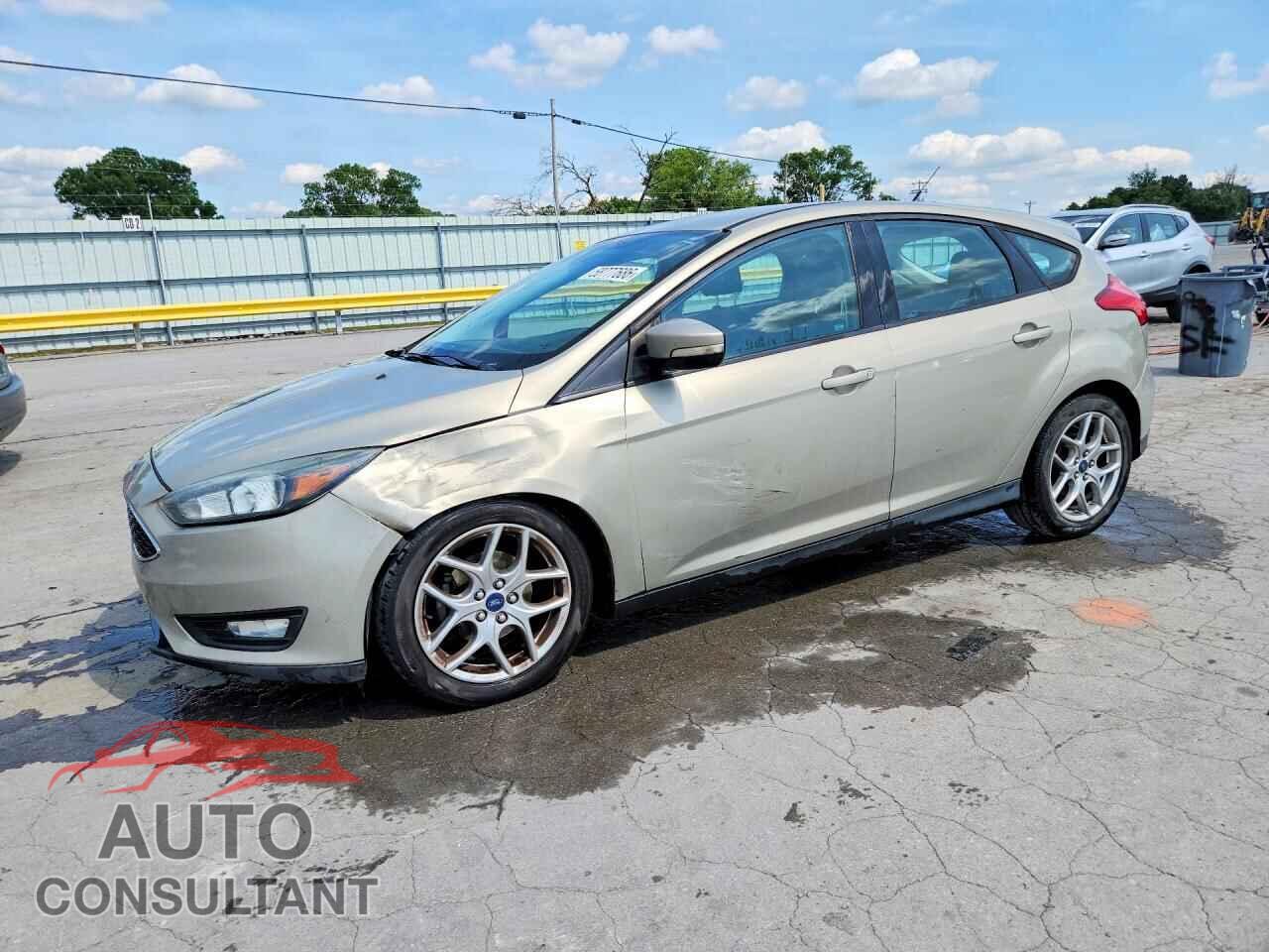 FORD FOCUS 2015 - 1FADP3K21FL360565