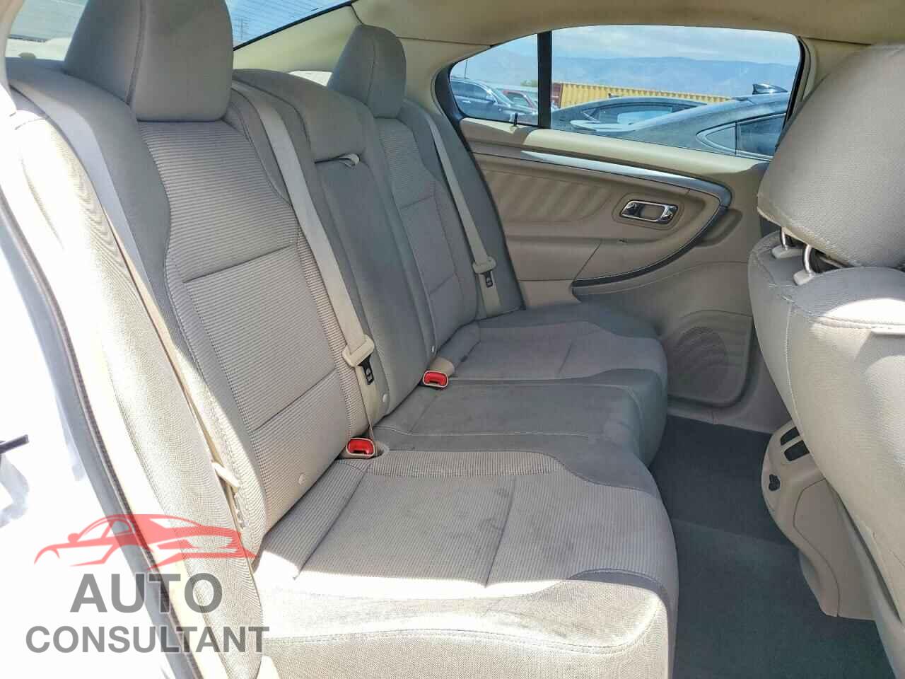 FORD TAURUS 2016 - 1FAHP2E86GG144703