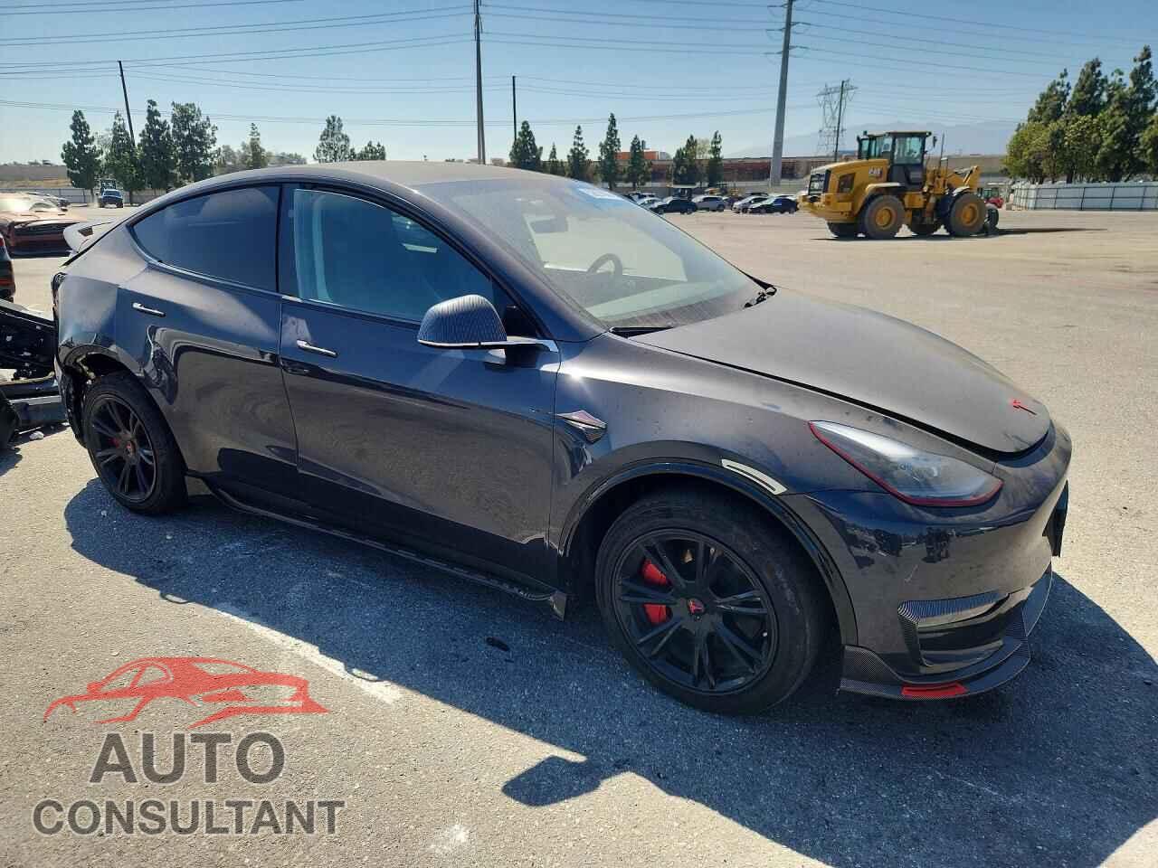 TESLA MODEL Y 2024 - 7SAYGAEE0RF059222