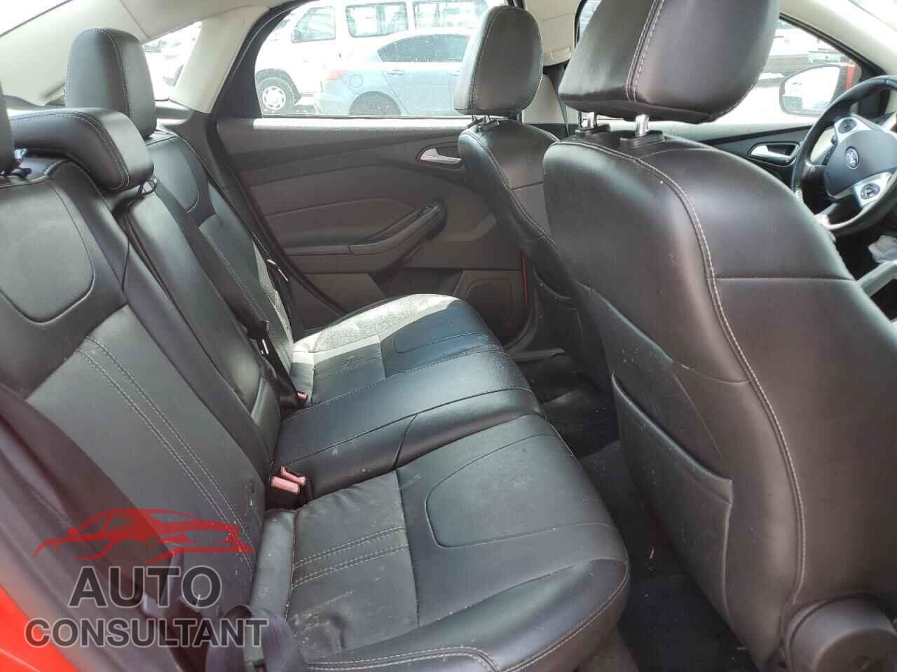 FORD FOCUS 2014 - 1FADP3F23EL233504