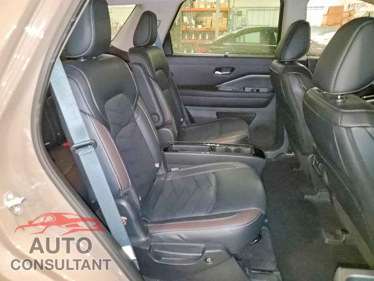 NISSAN PATHFINDER 2023 - 5N1DR3DK3PC275077