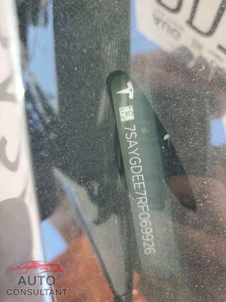 TESLA MODEL Y 2024 - 7SAYGDEE7RF069926