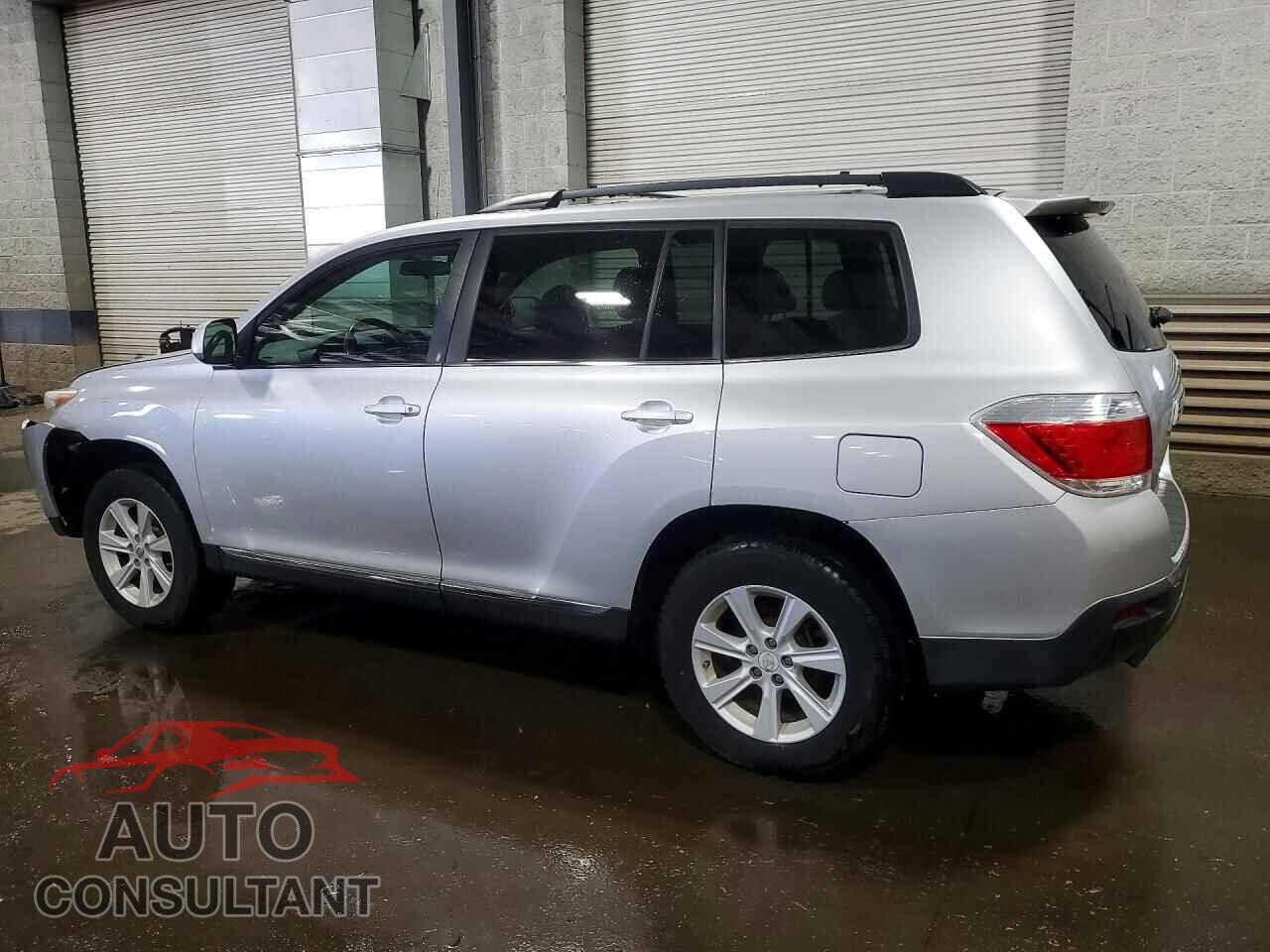TOYOTA HIGHLANDER 2012 - 5TDBK3EH4CS157843