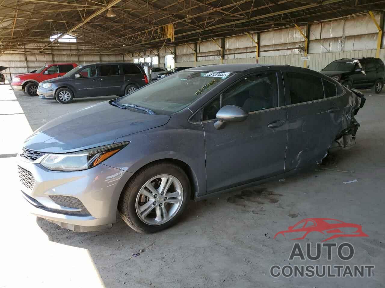 CHEVROLET CRUZE 2018 - 1G1BE5SM8J7238056