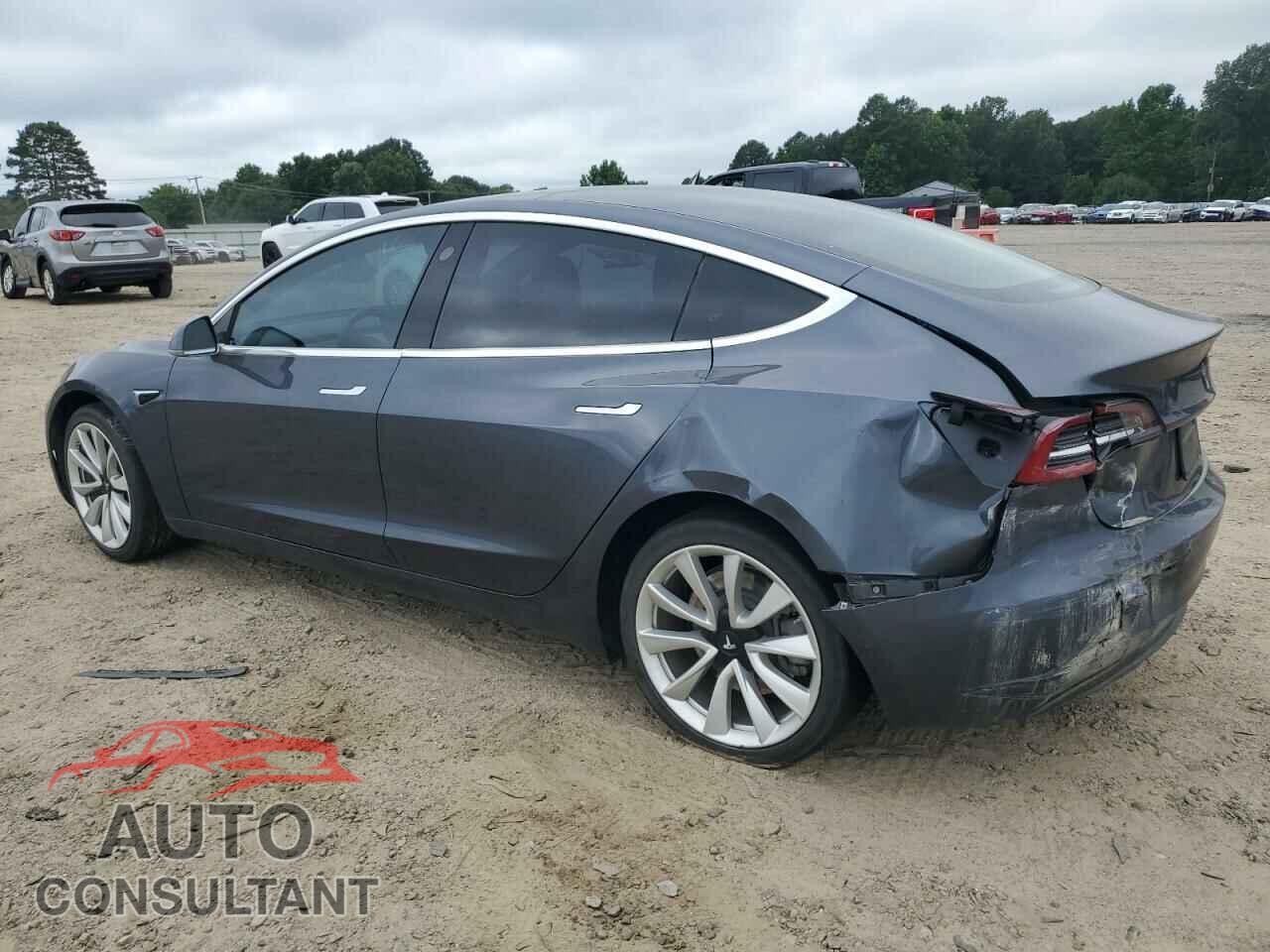 TESLA MODEL 3 2018 - 5YJ3E1EA0JF158136