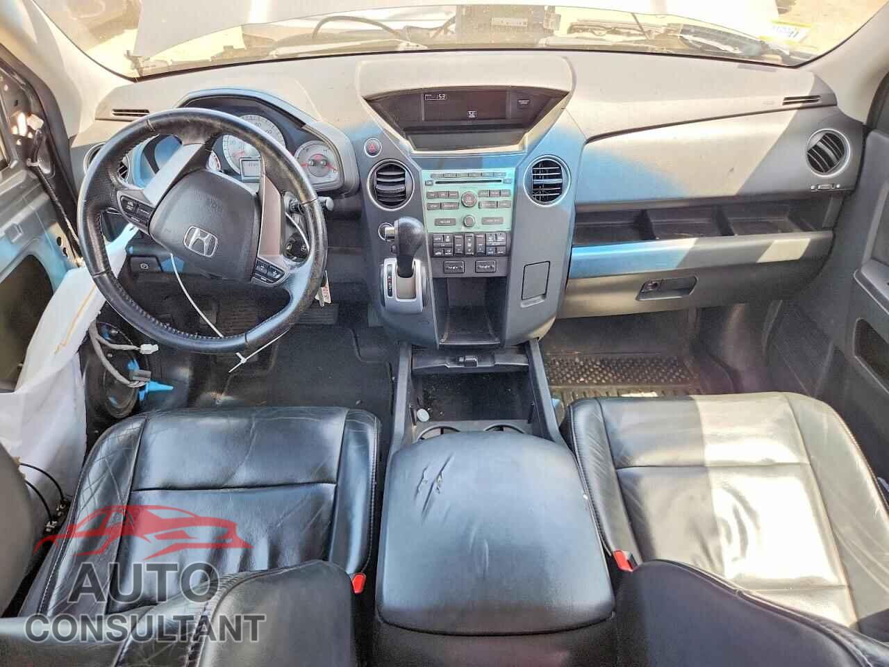 HONDA PILOT 2011 - 5FNYF4H52BB036219