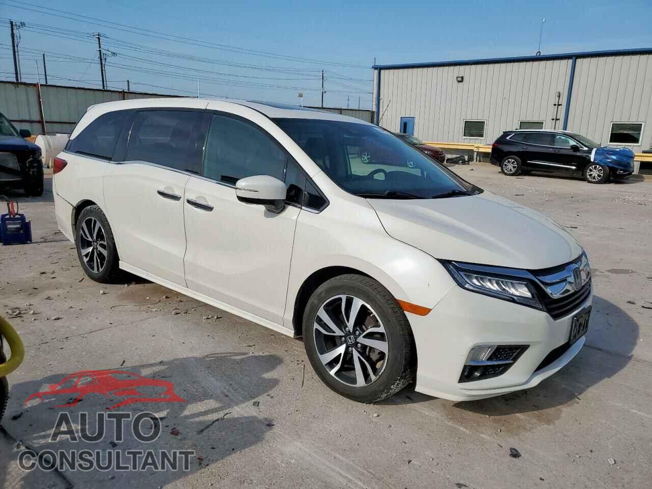 HONDA ODYSSEY 2018 - 5FNRL6H96JB098815