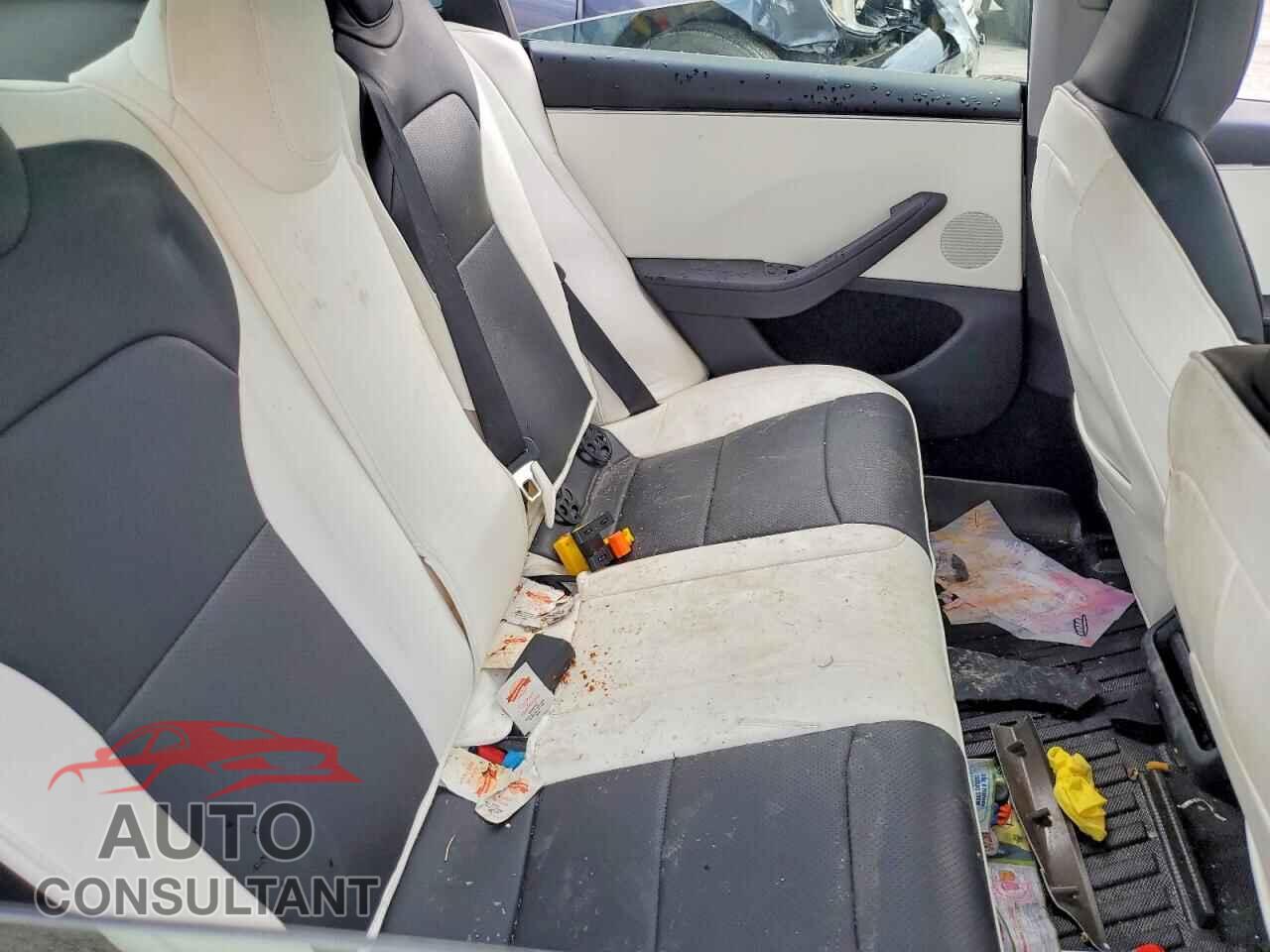 TESLA MODEL 3 2025 - 5YJ3E1EA1SF992014