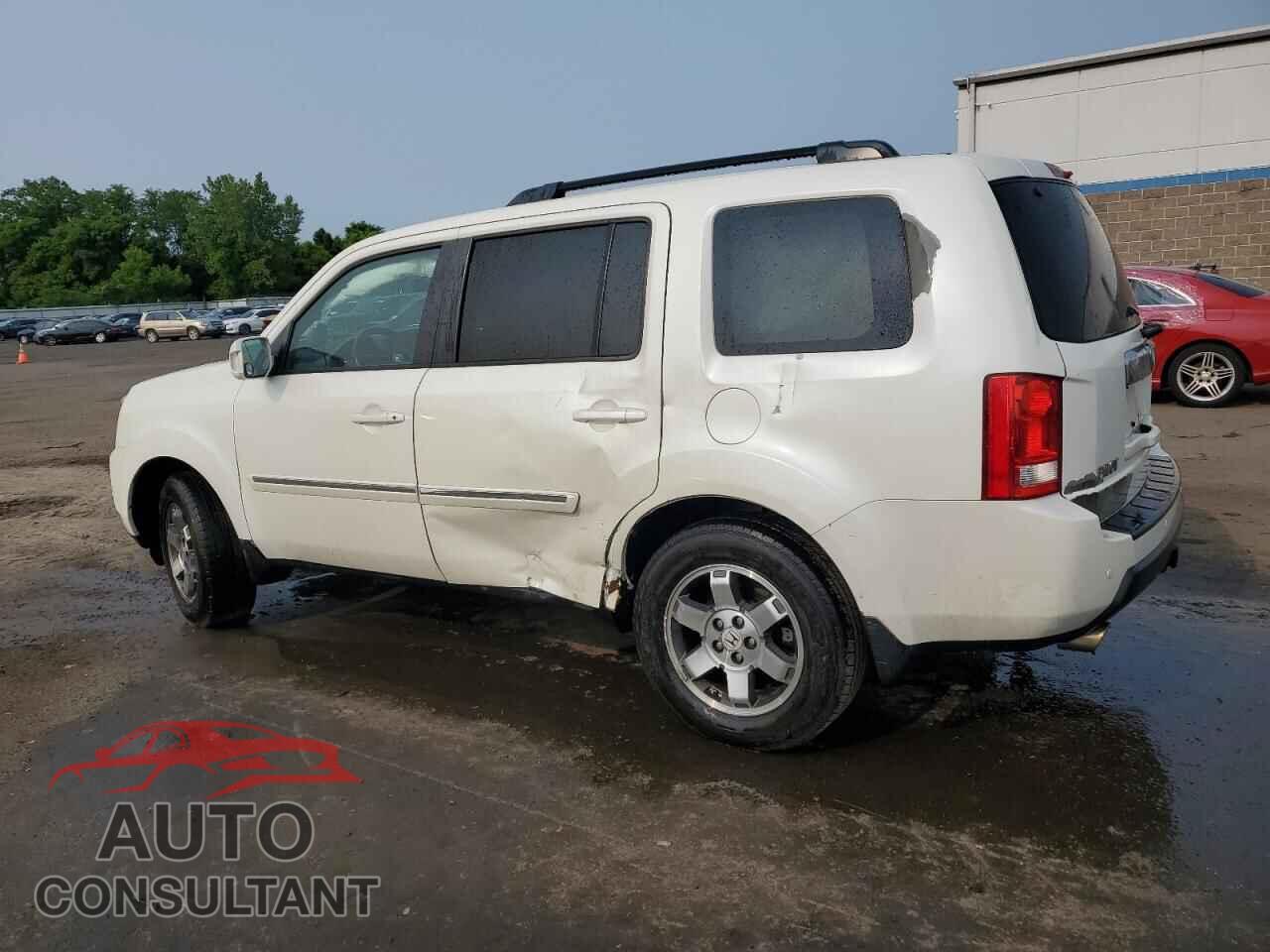 HONDA PILOT 2011 - 5FNYF4H91BB074060