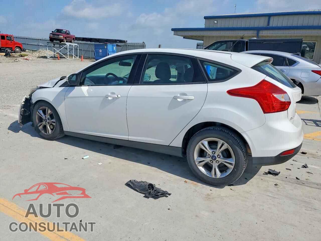 FORD FOCUS 2014 - 1FADP3K22EL200015