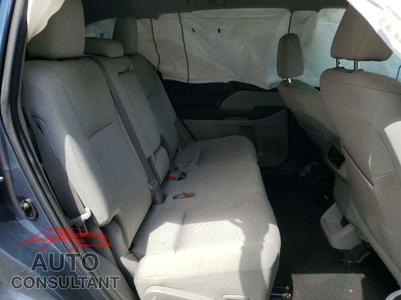 TOYOTA HIGHLANDER 2017 - 5TDBZRFH1HS447851
