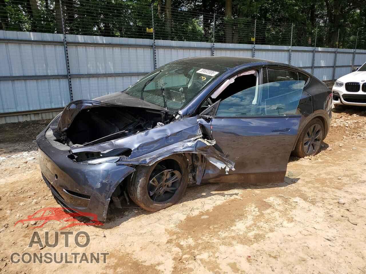 TESLA MODEL Y 2024 - 7SAYGDED6RF111185