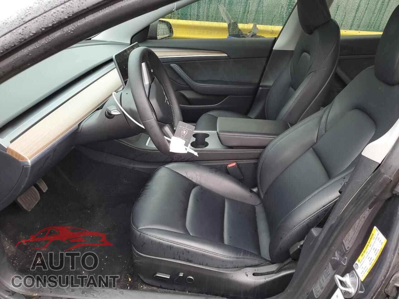 TESLA MODEL 3 2023 - 5YJ3E1EB0PF686552