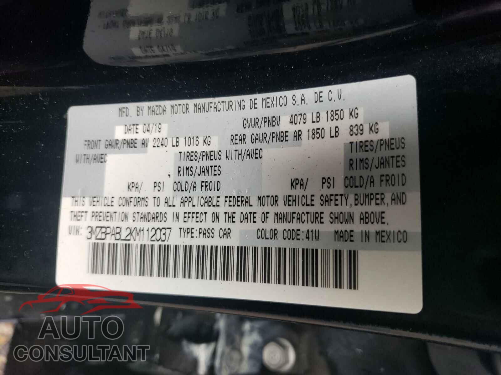 MAZDA 3 2019 - 3MZBPABL2KM112037