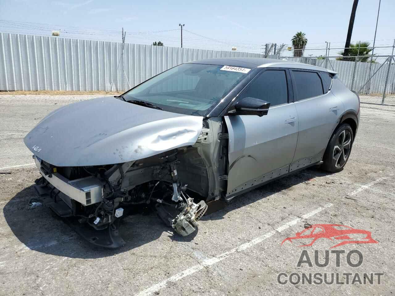 KIA EV6 LIGHT 2022 - KNDC3DLC8N5040595