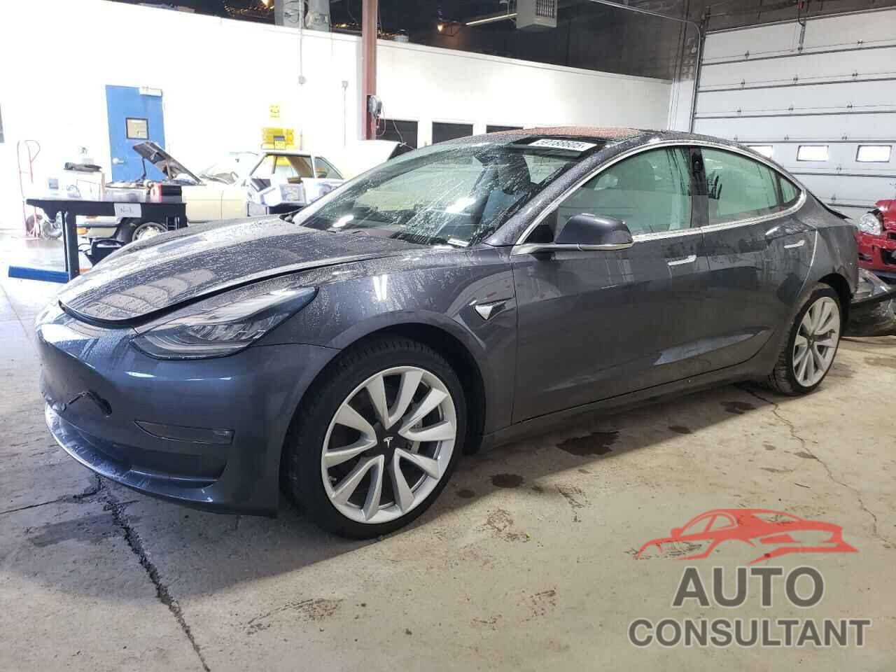 TESLA MODEL 3 2018 - 5YJ3E1EA5JF033228