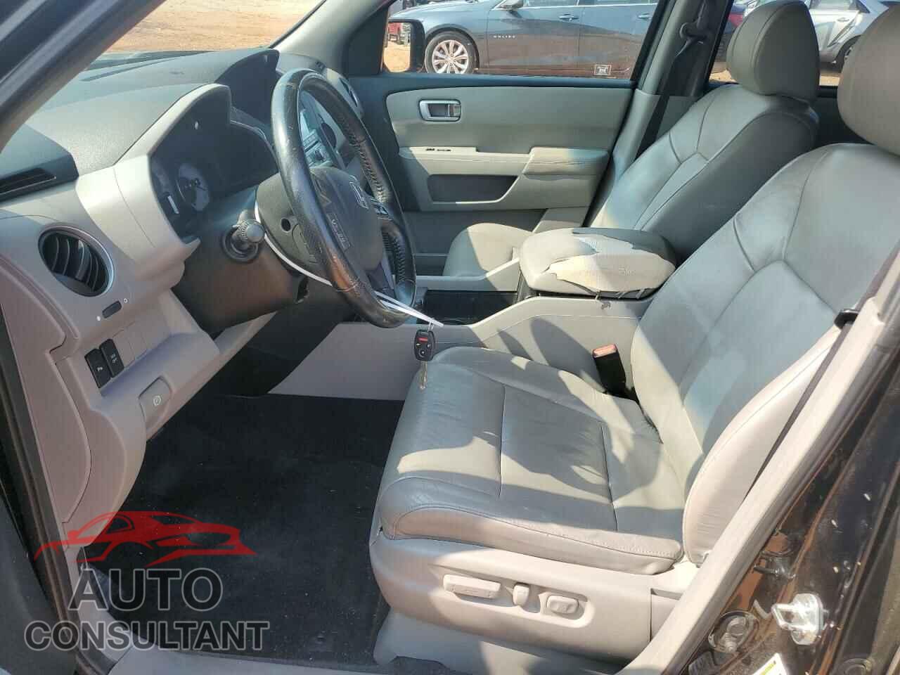 HONDA PILOT 2011 - 5FNYF4H91BB018927