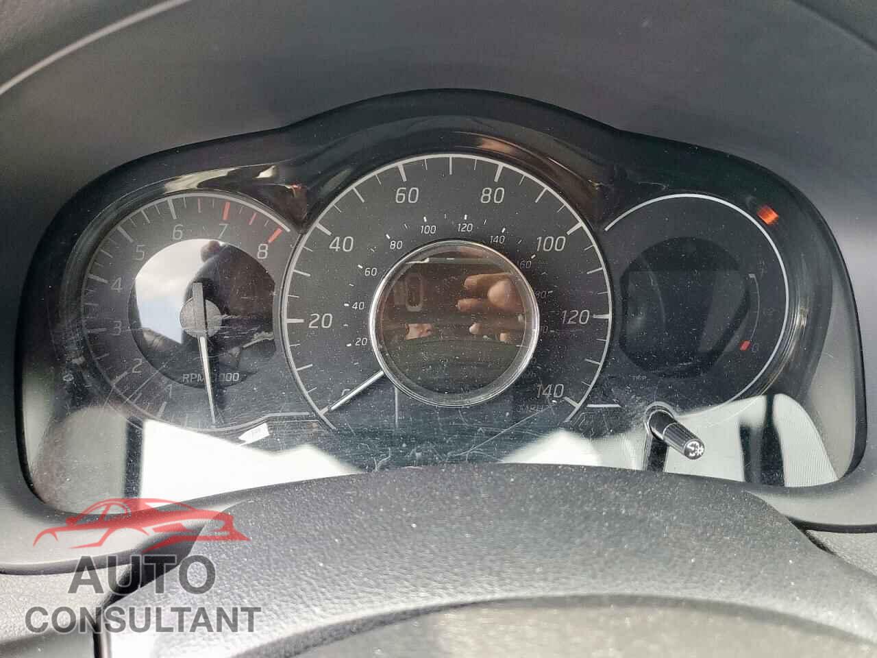 NISSAN VERSA 2019 - 3N1CE2CP3KL359015