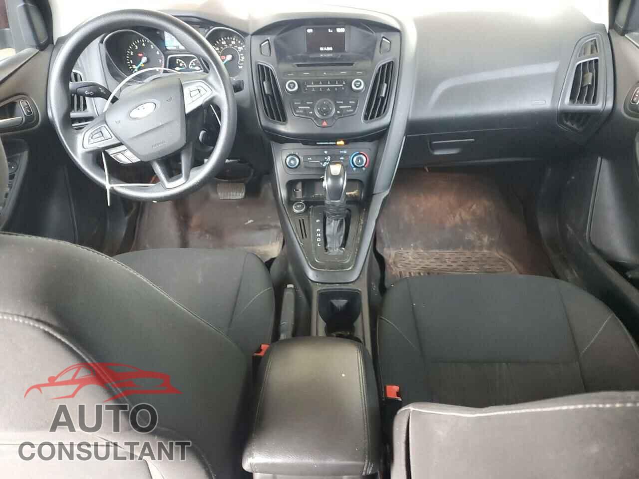 FORD FOCUS 2015 - 1FADP3F24FL355161