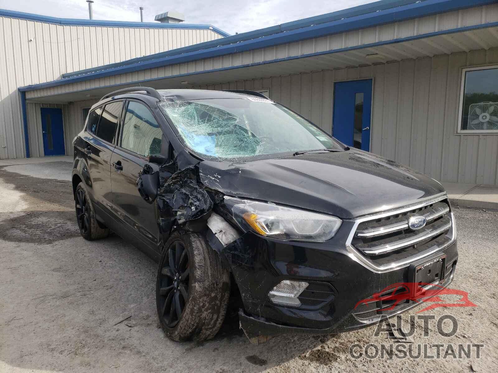 FORD ESCAPE 2018 - 1FMCU9GD0JUA60008