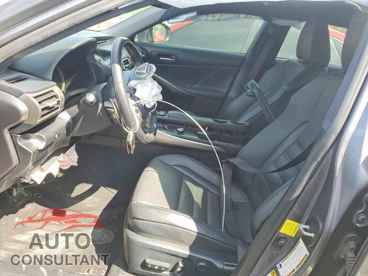 LEXUS IS 2015 - JTHCF1D28F5021816