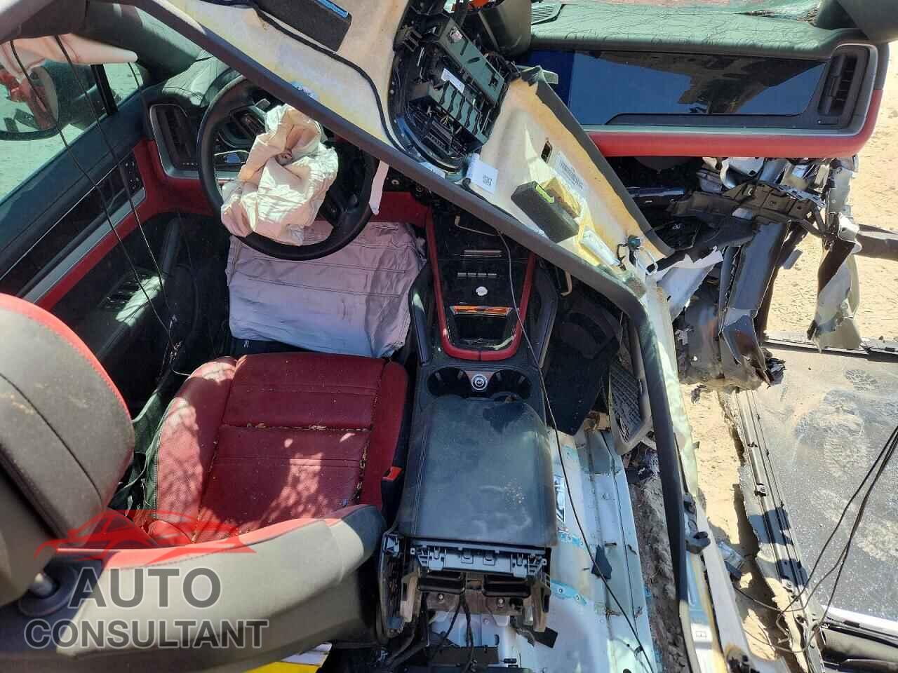 PORSCHE CAYENNE 2024 - WP1BA2AY2RDA50747