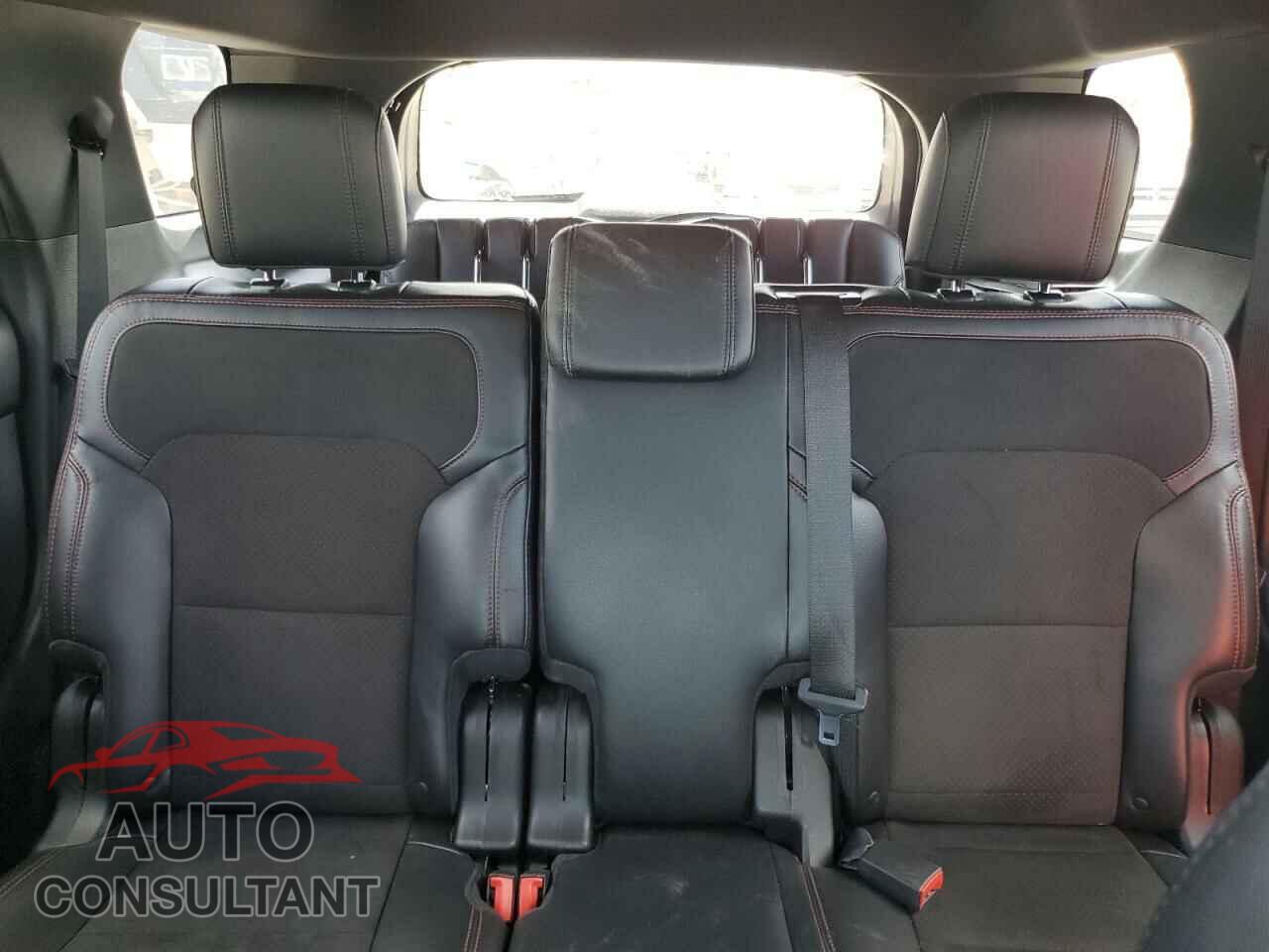 FORD EXPLORER 2018 - 1FM5K7D80JGA22593