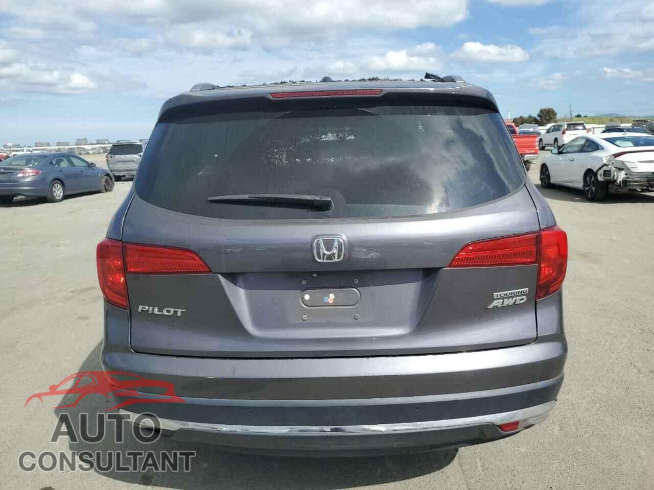 HONDA PILOT 2017 - 5FNYF6H93HB052002