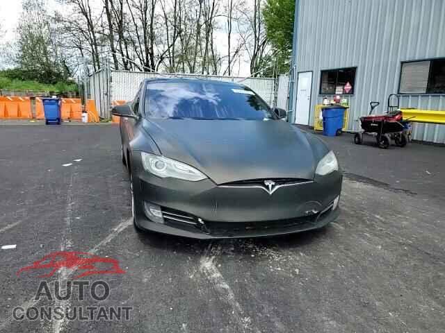 TESLA MODEL S 2014 - 5YJSA1H17EFP46124