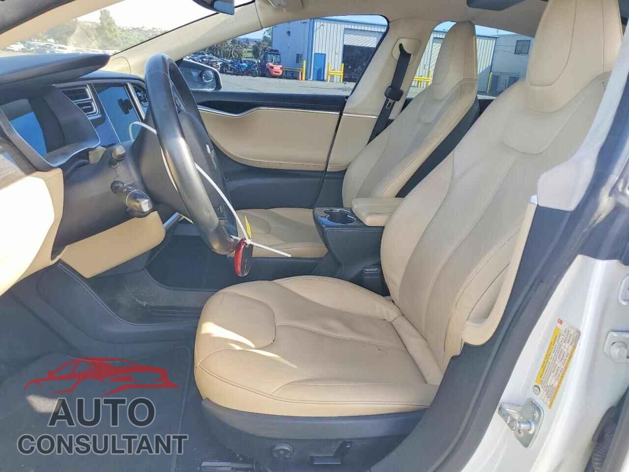 TESLA MODEL S 2014 - 5YJSA1S14EFP42525