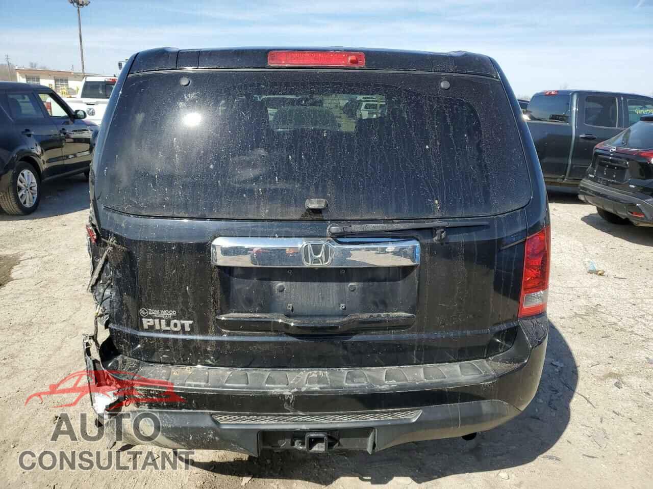 HONDA PILOT 2013 - 5FNYF3H2XDB032129
