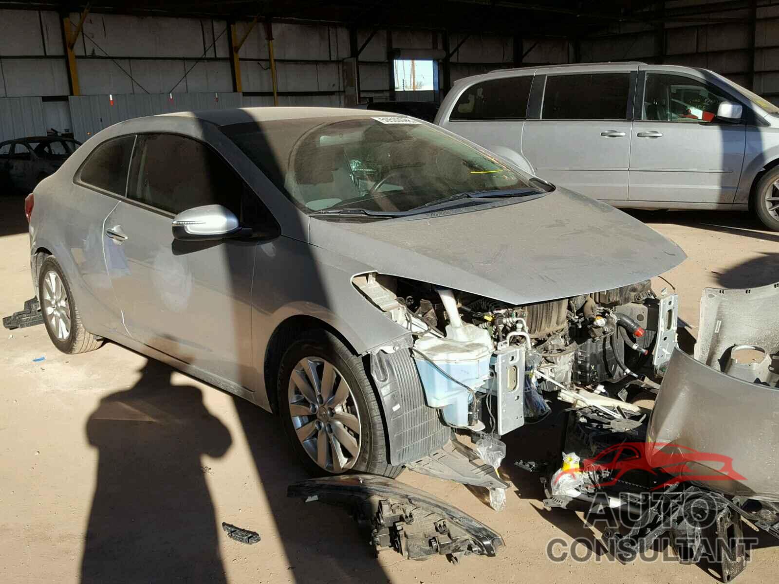 KIA FORTE 2015 - KNAFX6A82F5296628