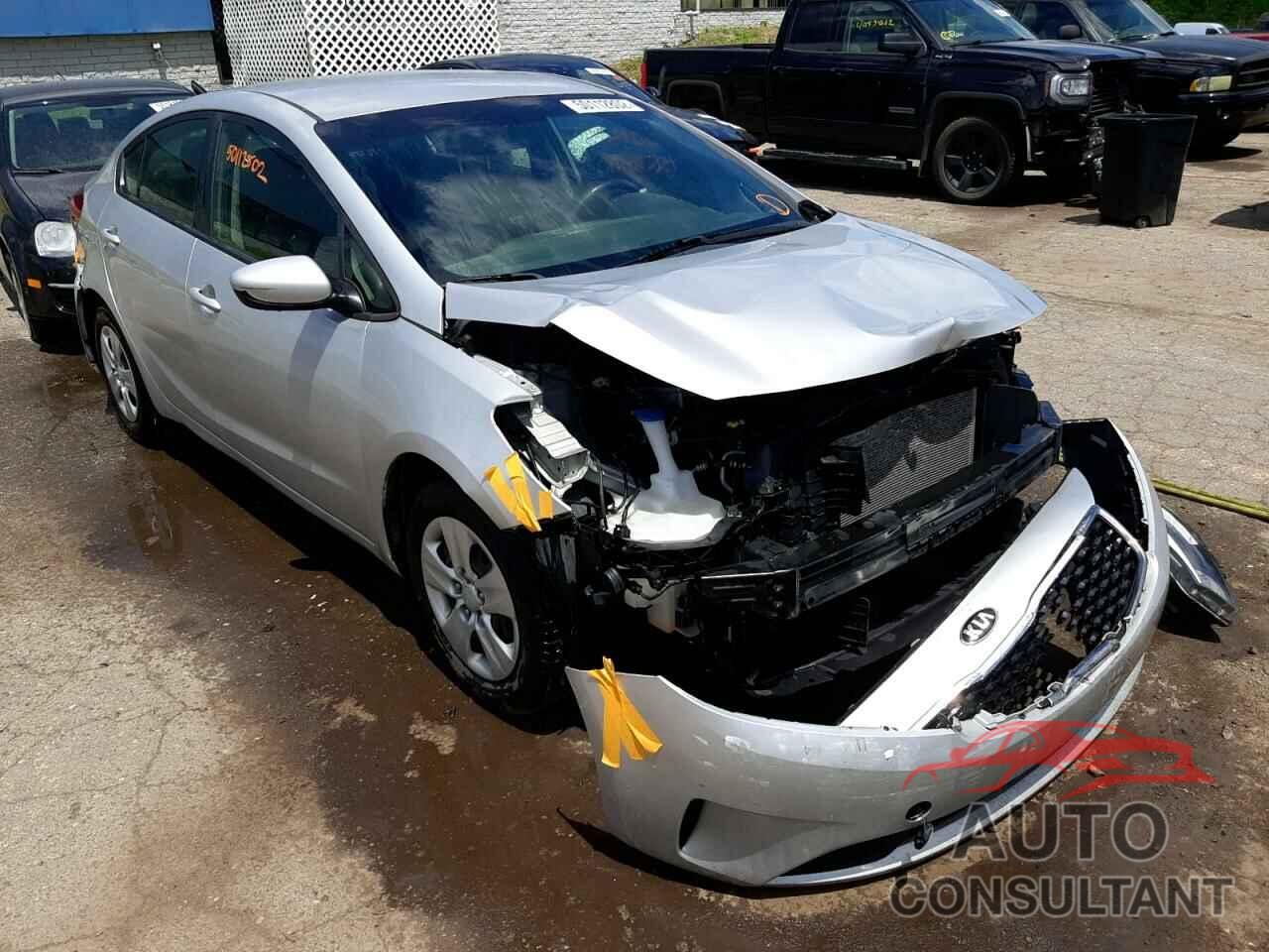 KIA FORTE 2018 - 3KPFK4A76JE179225