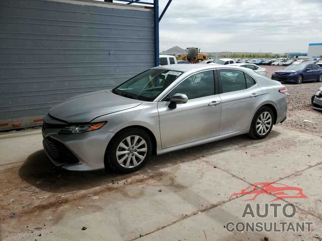 TOYOTA CAMRY 2018 - 4T1B11HK1JU646347