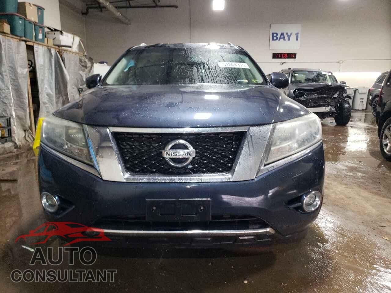 NISSAN PATHFINDER 2015 - 5N1AR2MM2FC685639