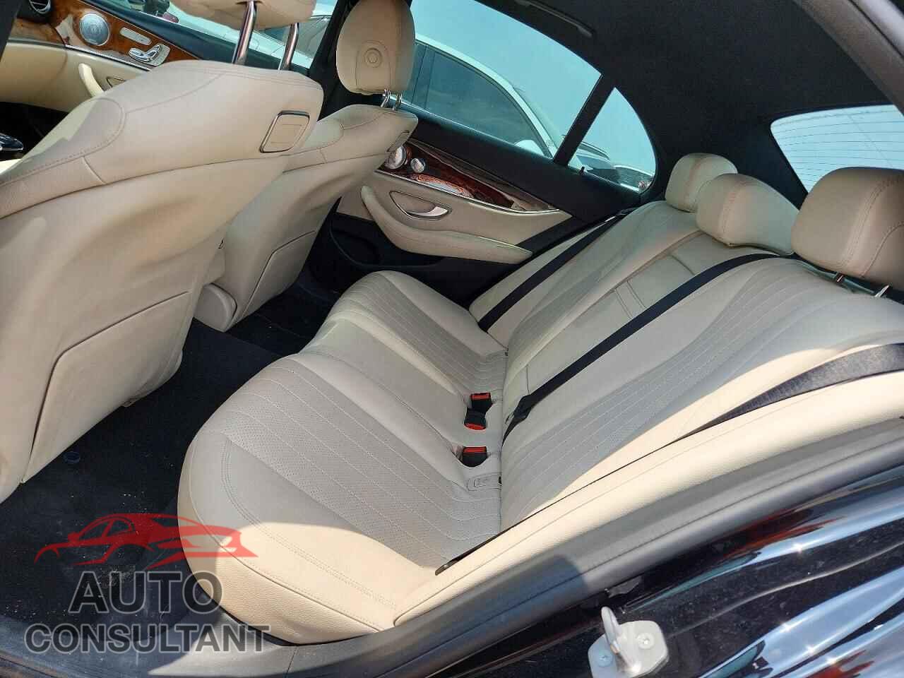 MERCEDES-BENZ E-CLASS 2018 - WDDZF4JB3JA309752