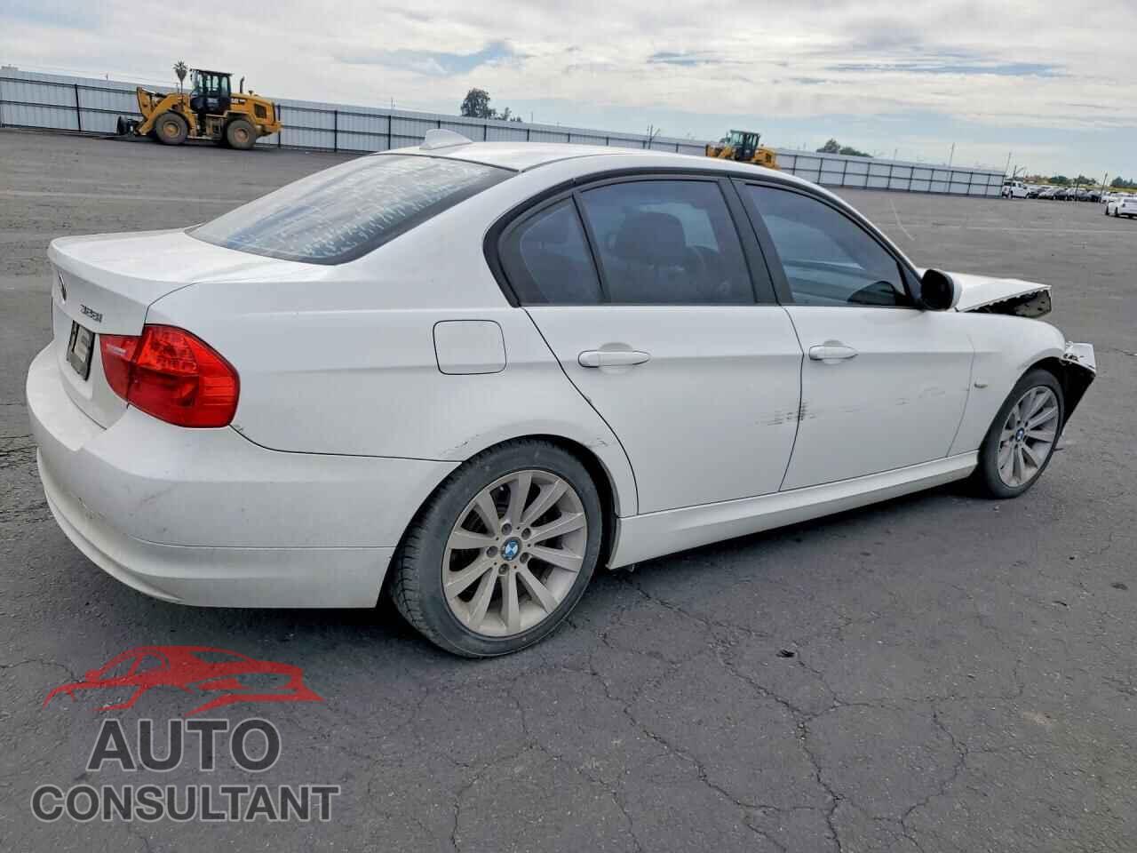 BMW 3 SERIES 2011 - WBAPH7C53BE852725