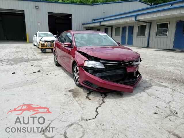 VOLKSWAGEN JETTA 2017 - 3VWDB7AJ0HM403381