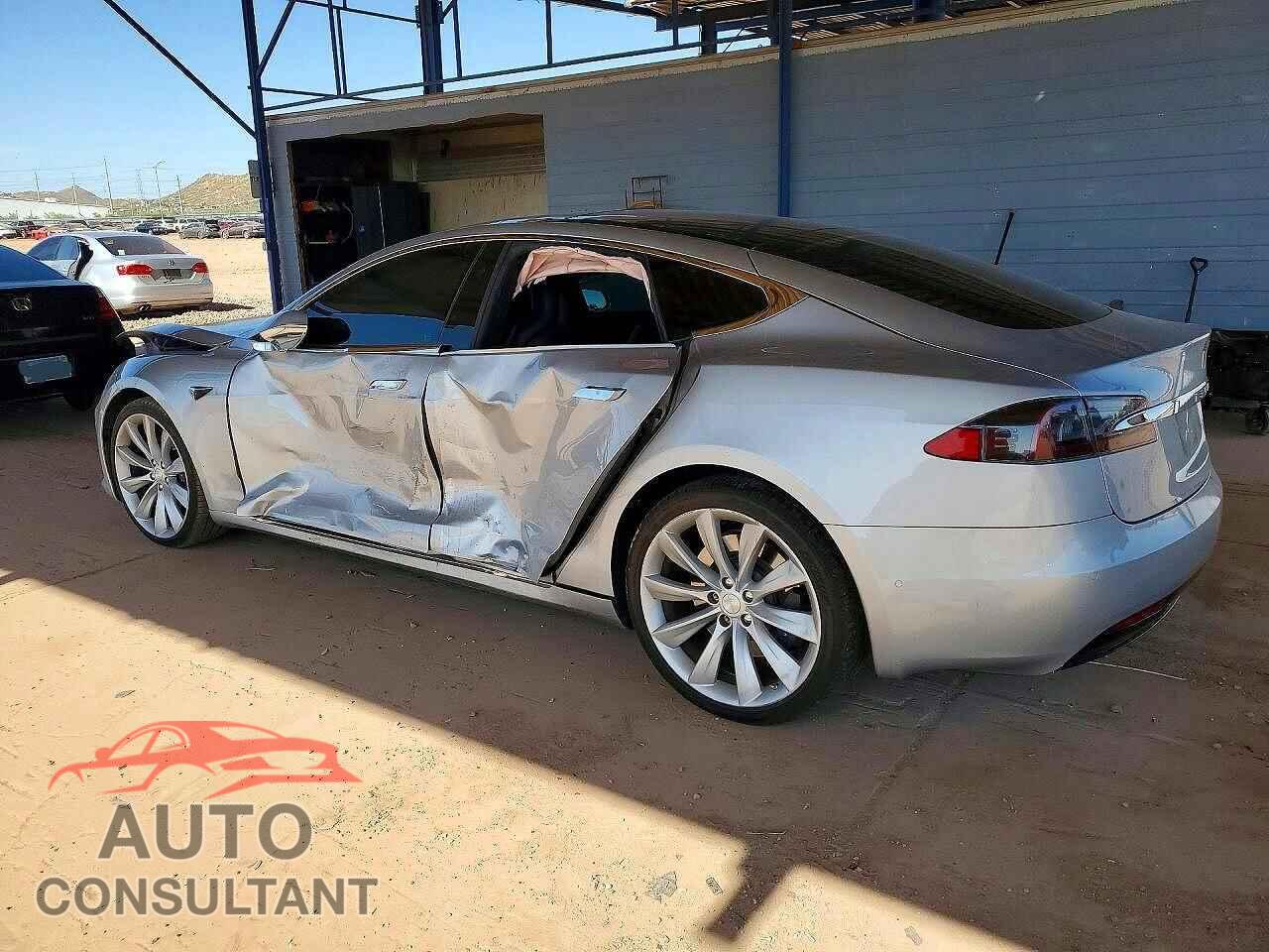 TESLA MODEL S 2016 - 5YJSA1E24GF176745