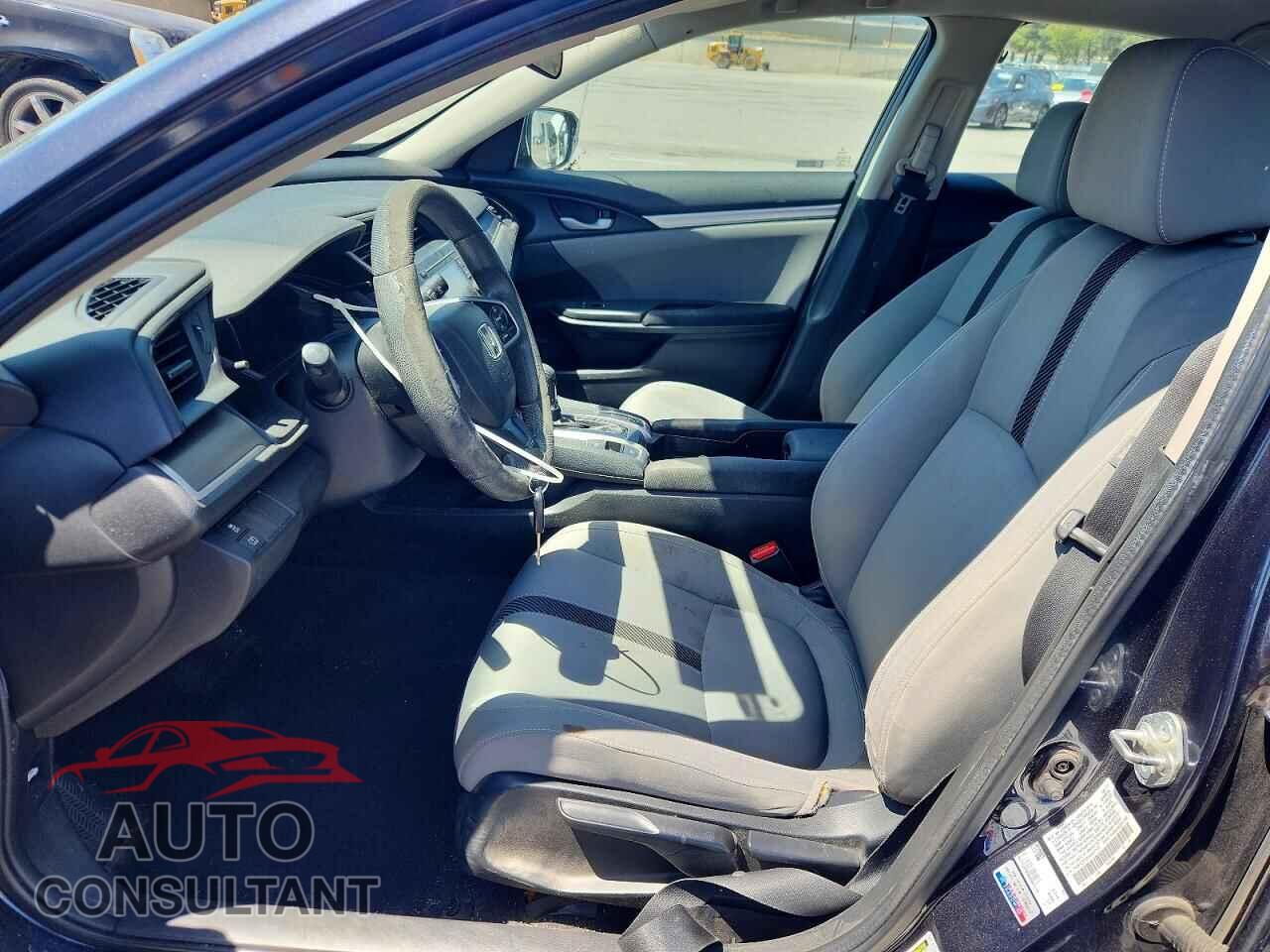 HONDA CIVIC 2017 - 2HGFC2F52HH567173