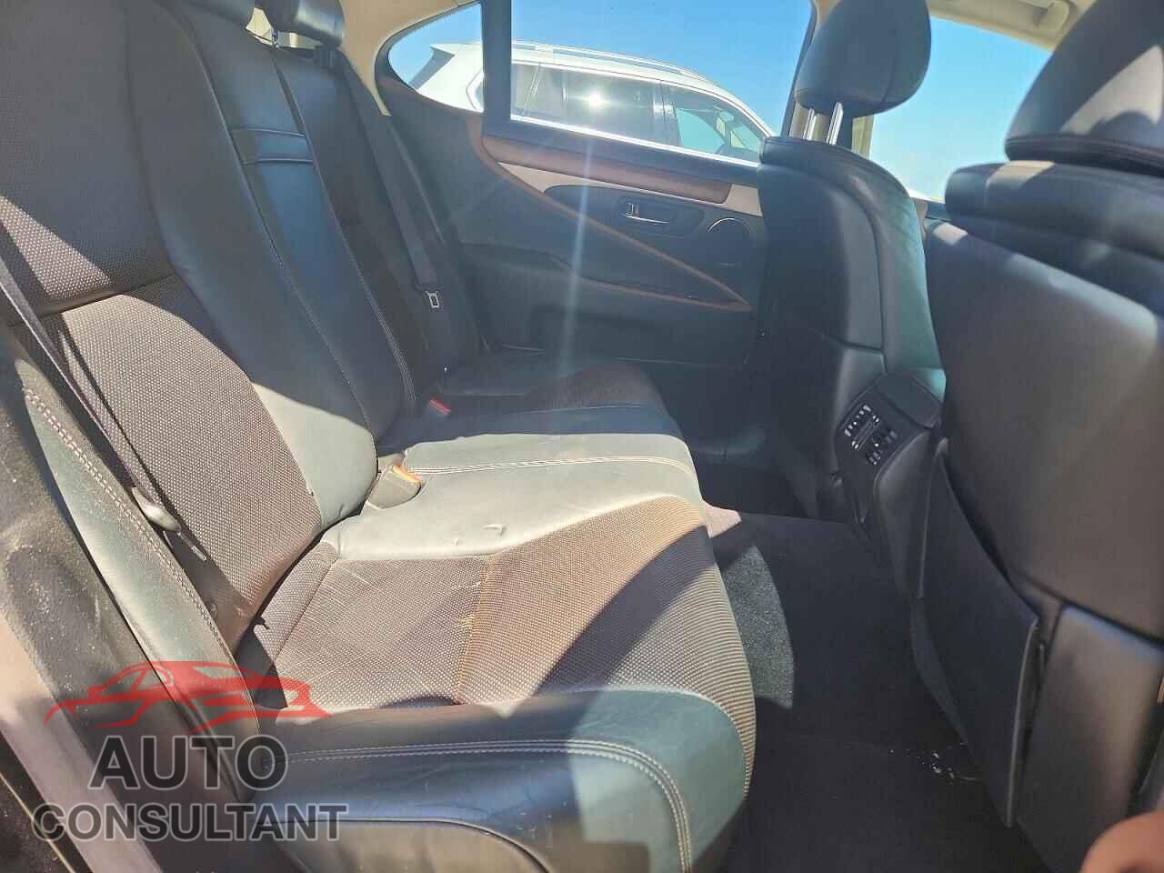 LEXUS LS460 2017 - JTHBL5EF1H5144714