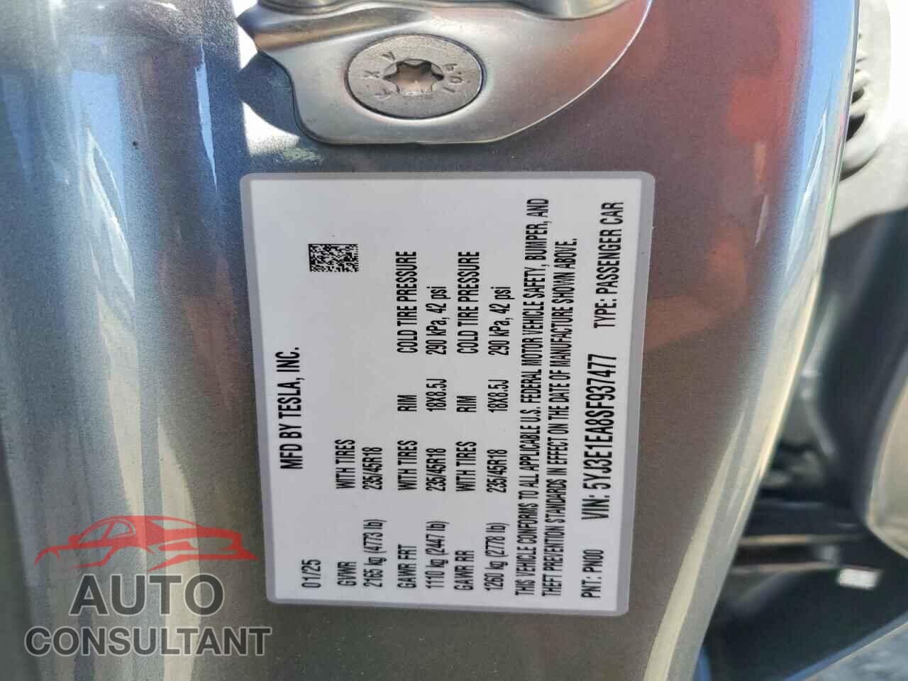 TESLA MODEL 3 2025 - 5YJ3E1EA8SF937477