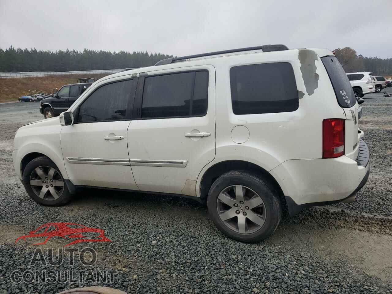 HONDA PILOT 2013 - 5FNYF3H90DB017975