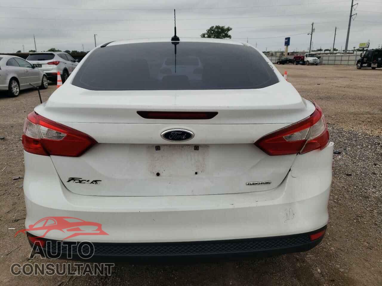 FORD FOCUS 2013 - 1FADP3E29DL139370