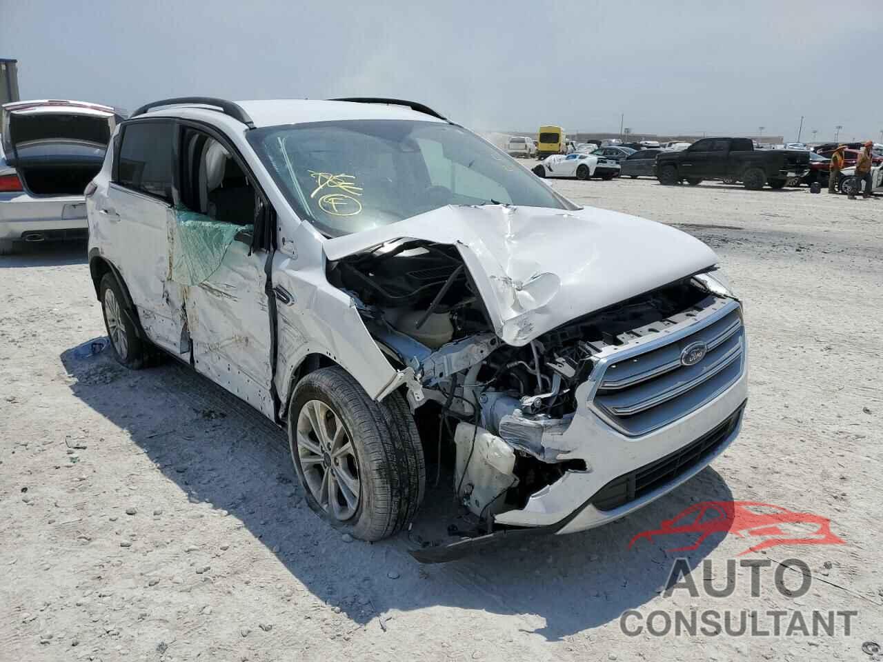 FORD ESCAPE 2018 - 1FMCU0GD0JUD06888