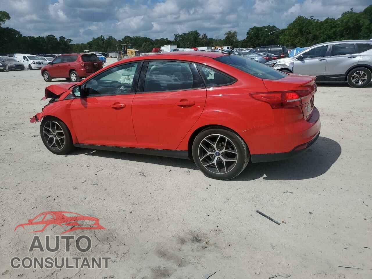 FORD FOCUS 2017 - 1FADP3H21HL238248