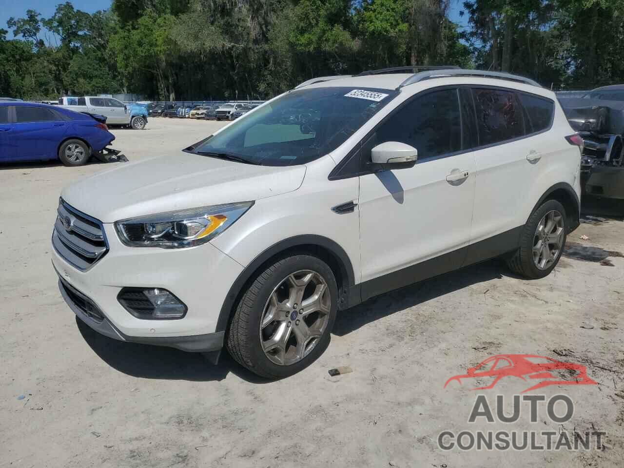 FORD ESCAPE 2017 - 1FMCU0J92HUE86731