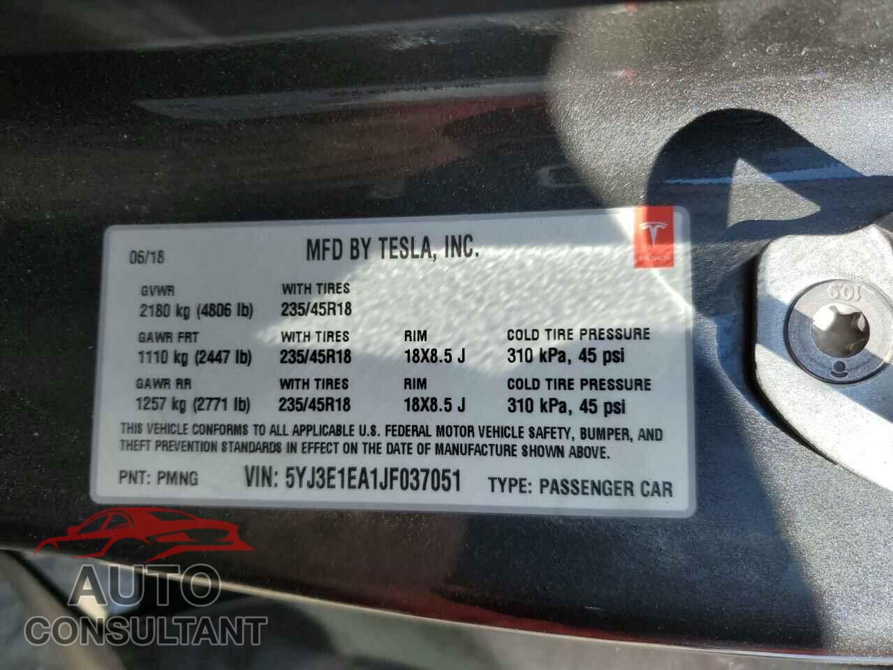 TESLA MODEL 3 2018 - 5YJ3E1EA1JF037051