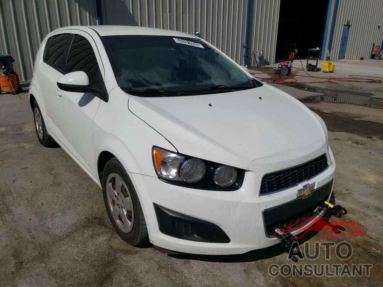 CHEVROLET SONIC 2016 - 1G1JA6SH2G4109823