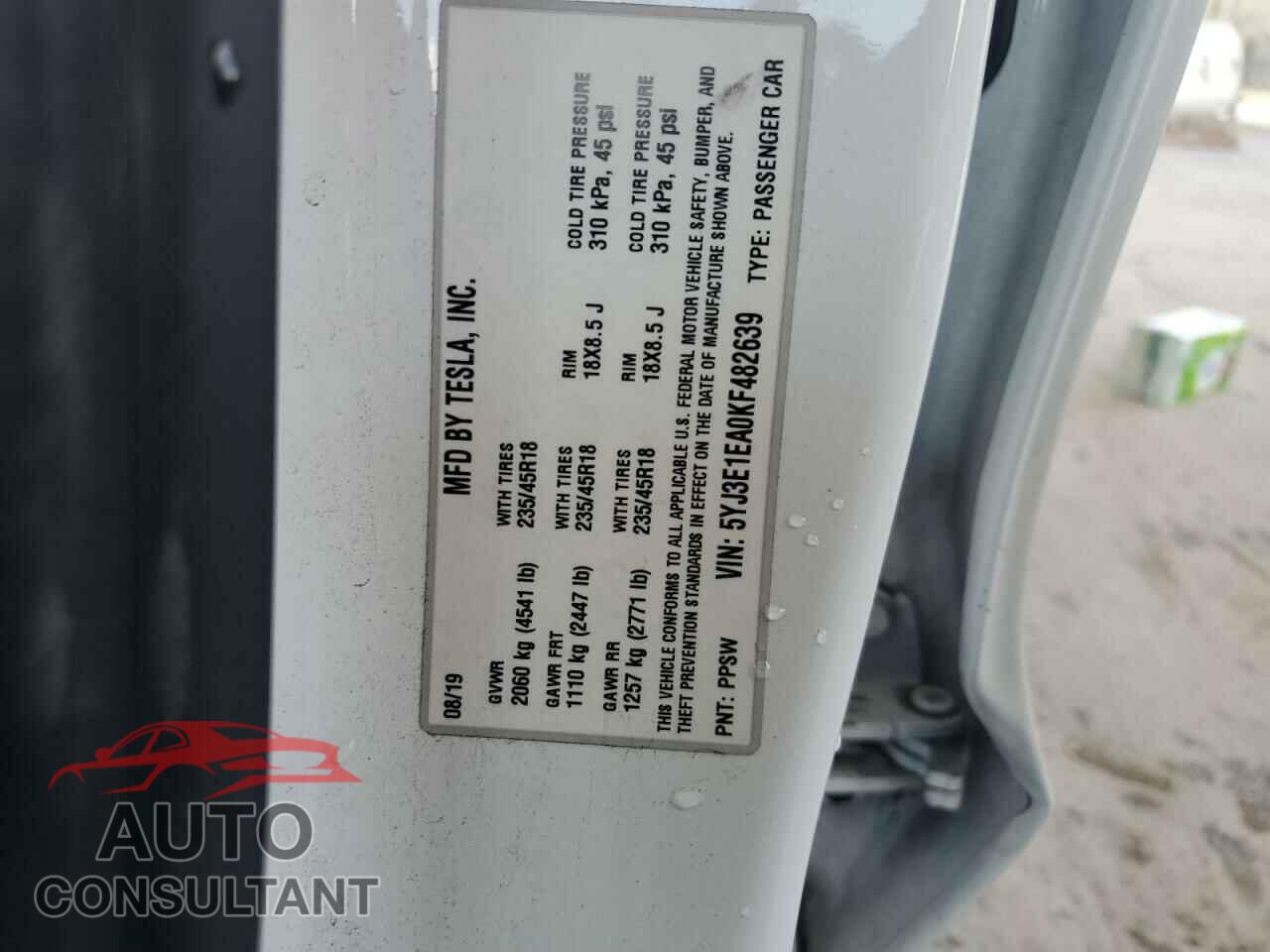 TESLA MODEL 3 2019 - 5YJ3E1EA0KF482639